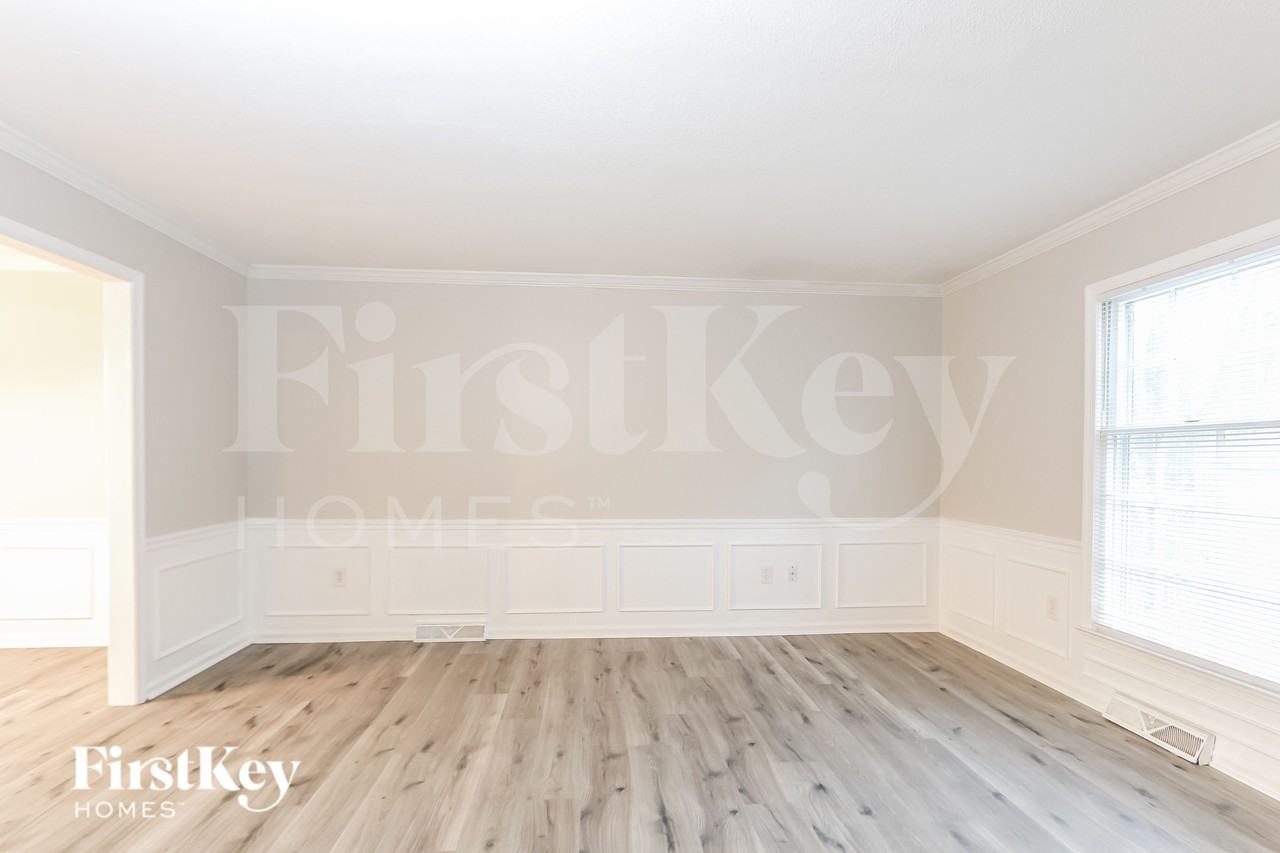 8300 Nathanael Greene Ln - Photo 2 of 18