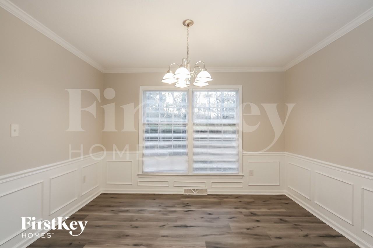 8300 Nathanael Greene Ln - Photo 5 of 18