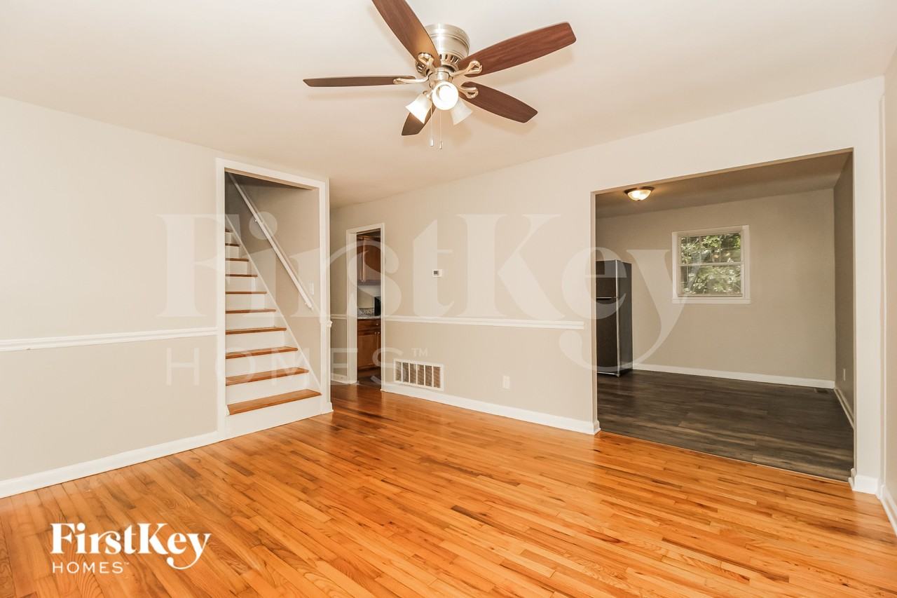 6818 Tralee Dr - Photo 3 of 16
