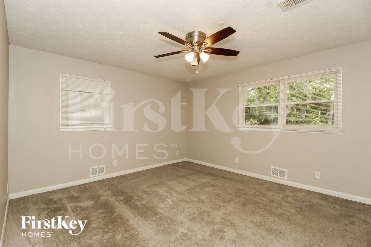 6818 Tralee Dr - Photo 7 of 16