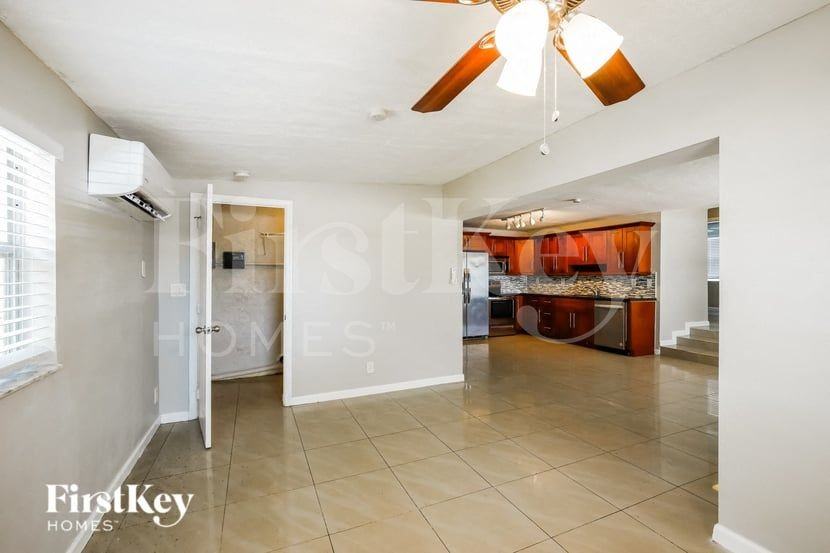 6611 Simms St - Photo 6 of 16