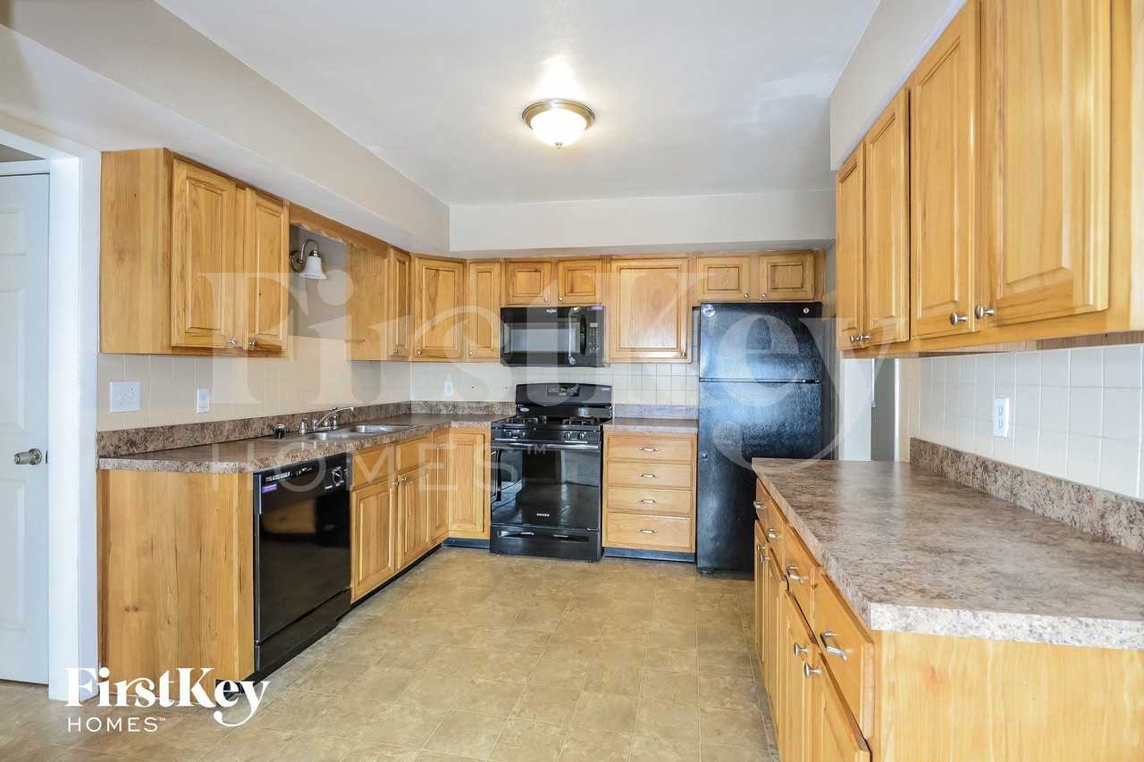 6114 Fee Fee Rd - Photo 6 of 15