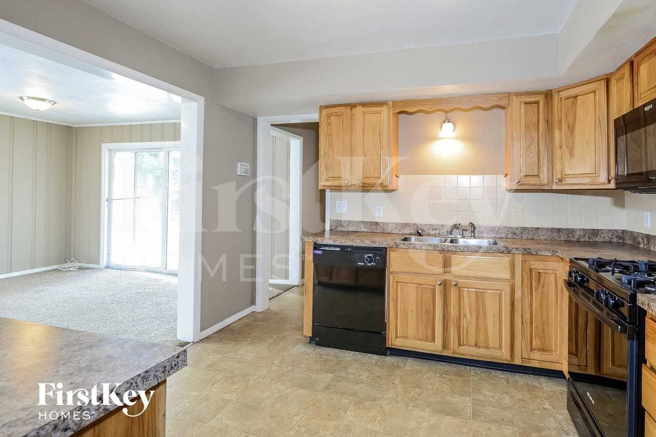 6114 Fee Fee Rd - Photo 7 of 15
