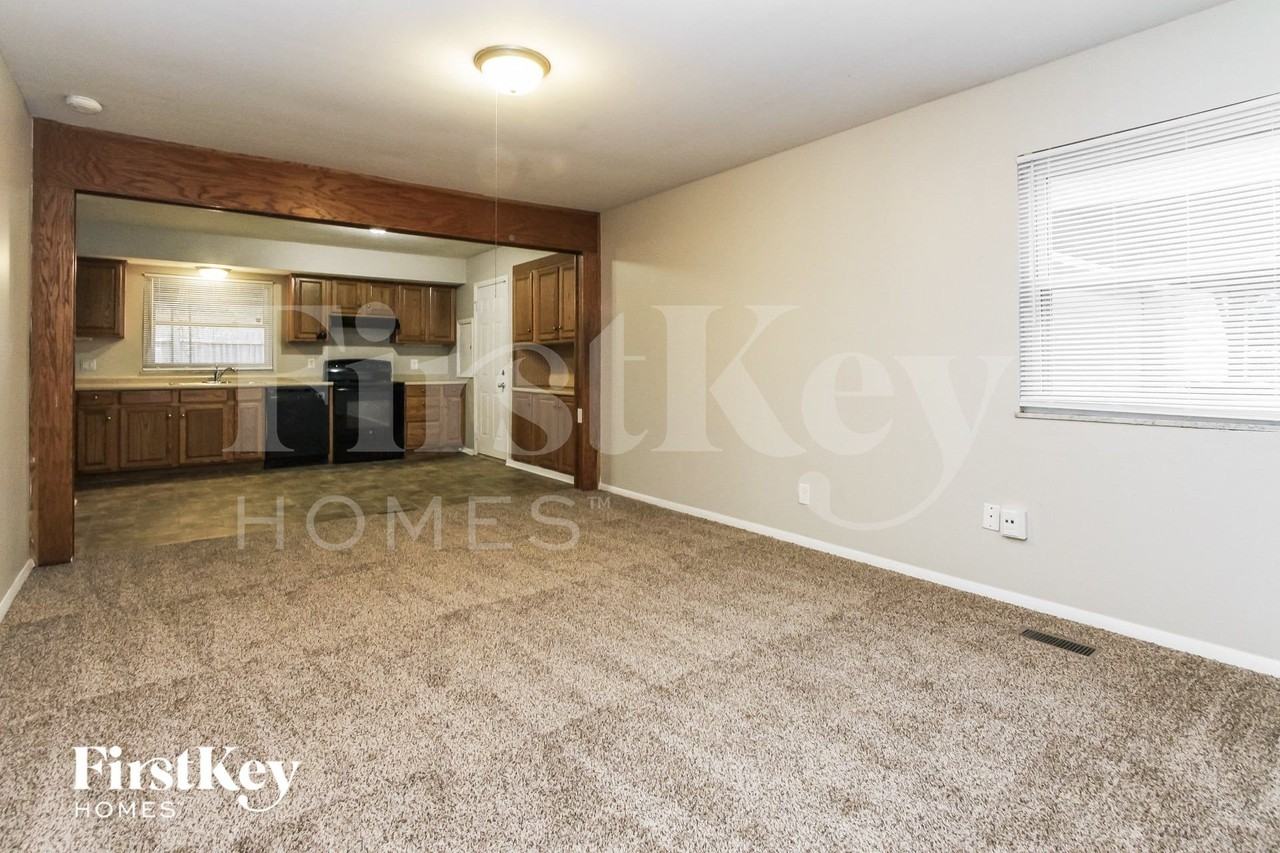 5102 Bertha St - Photo 2 of 15