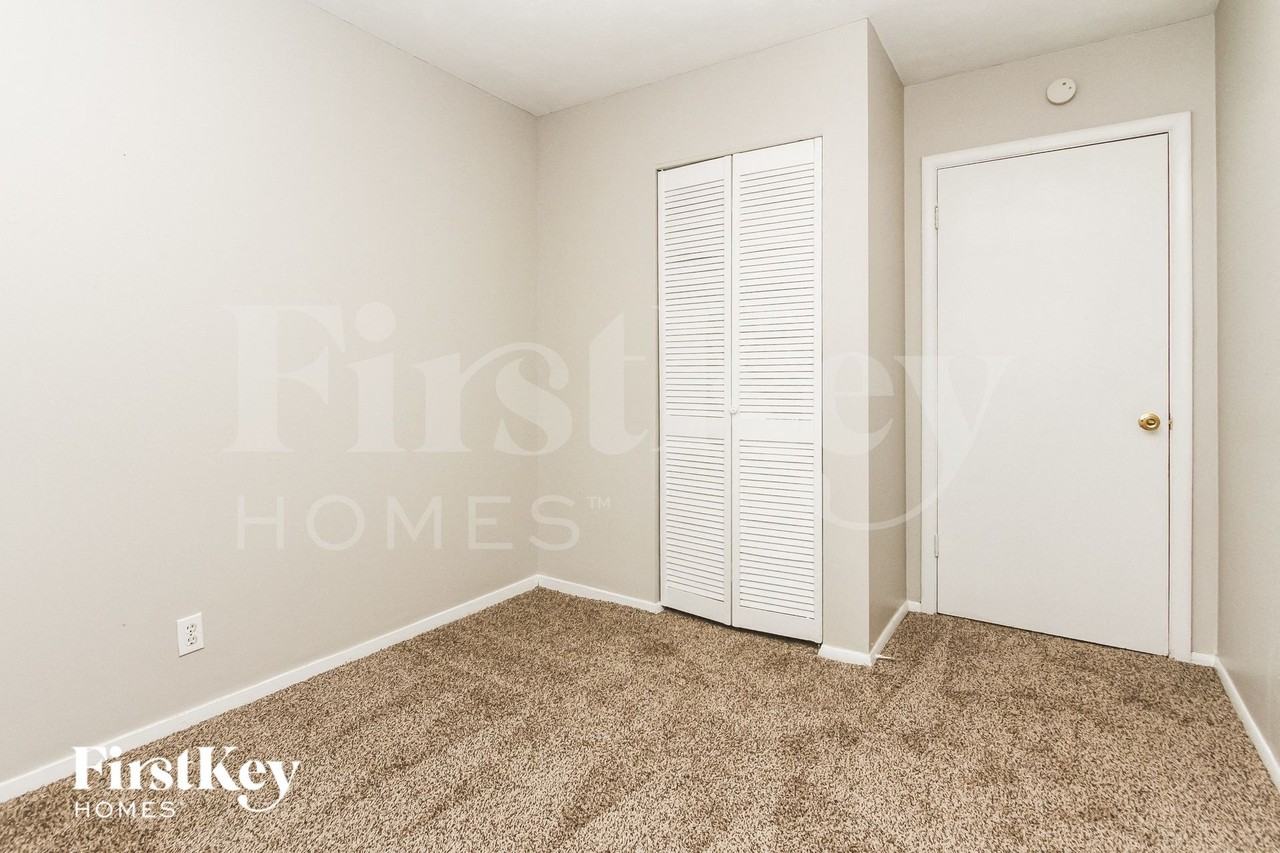5102 Bertha St - Photo 6 of 15