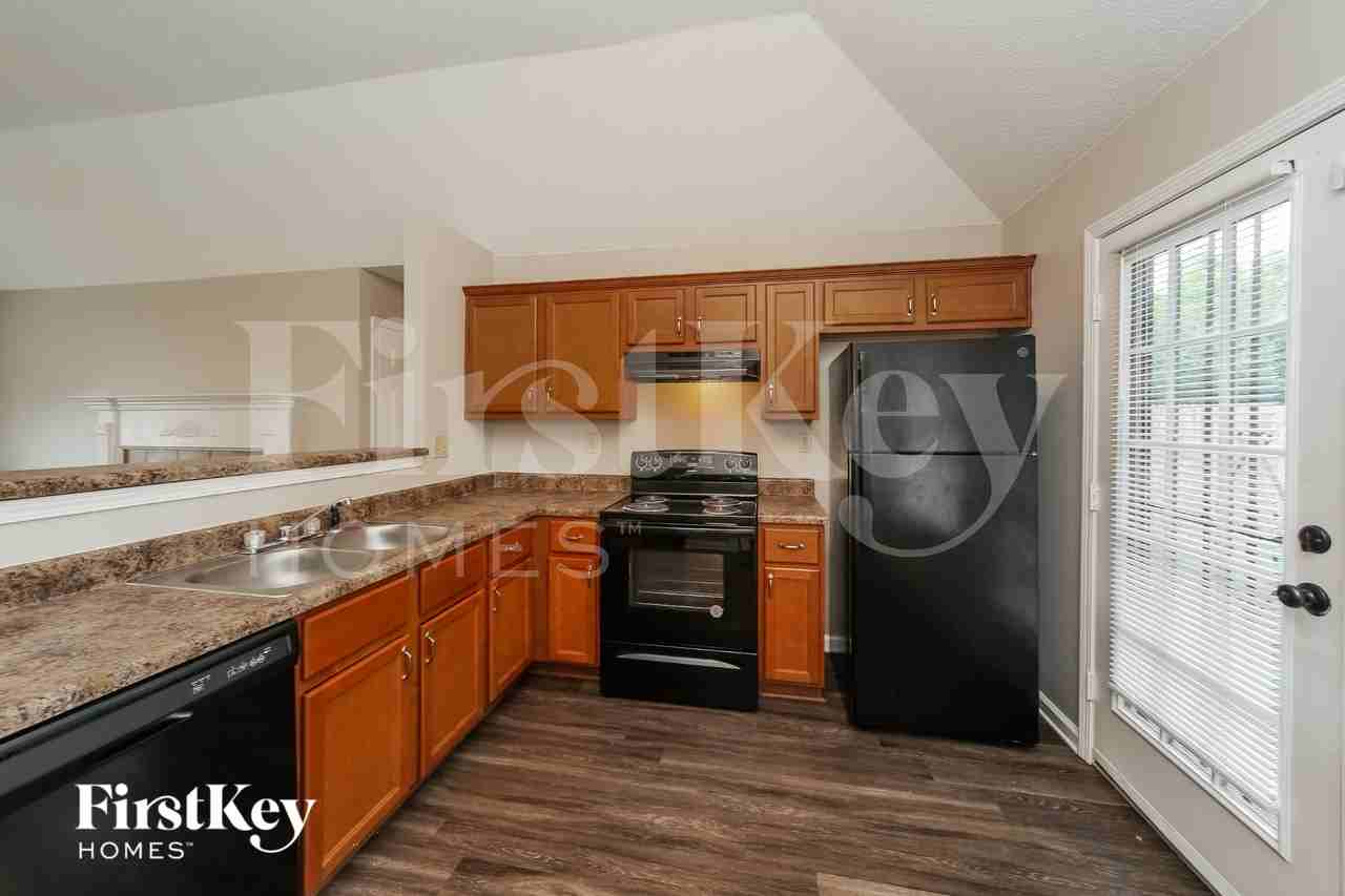 4194 Rainey Woods Dr - Photo 6 of 15
