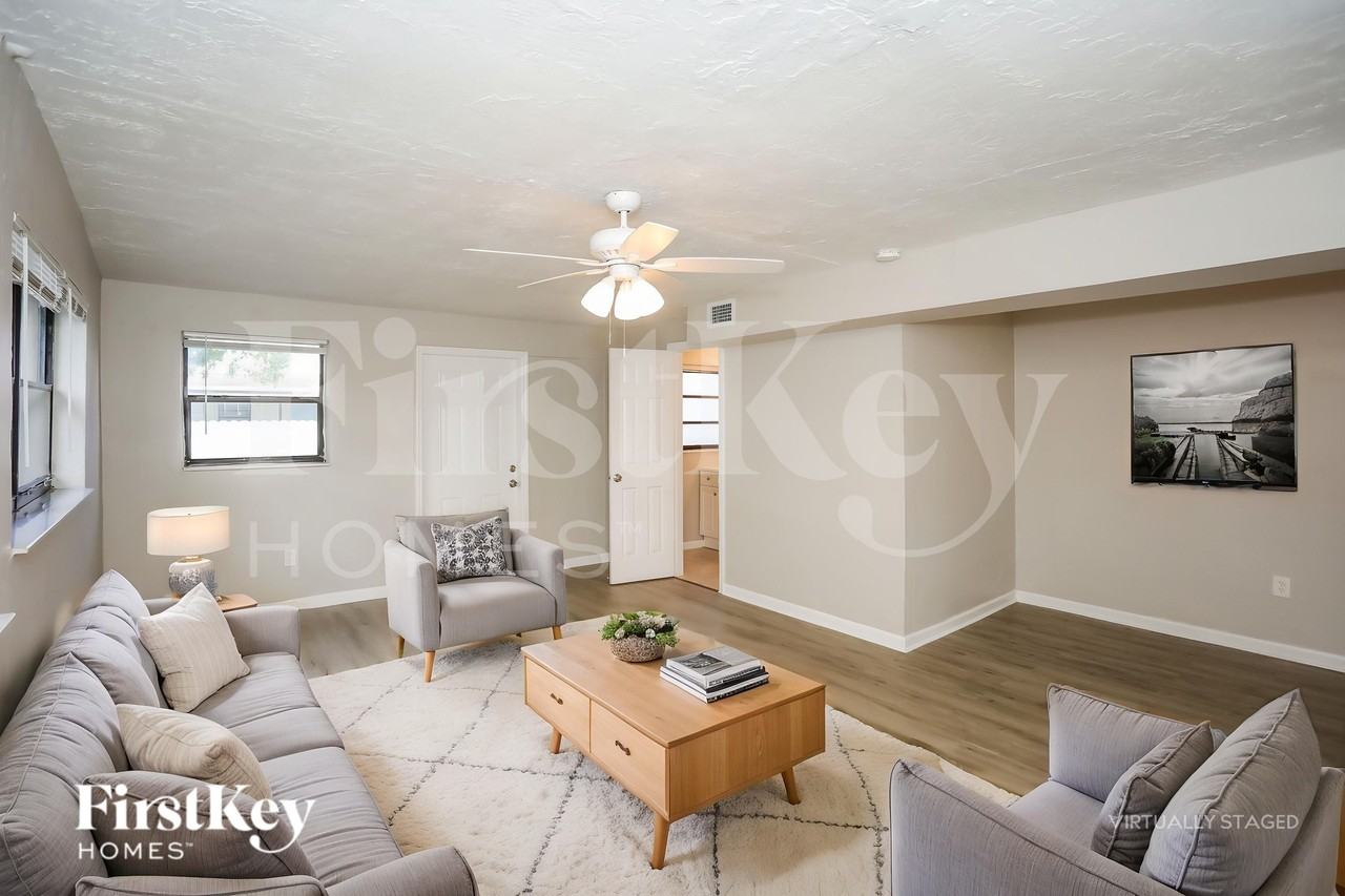 3751 Nwstreet - Photo 4 of 19