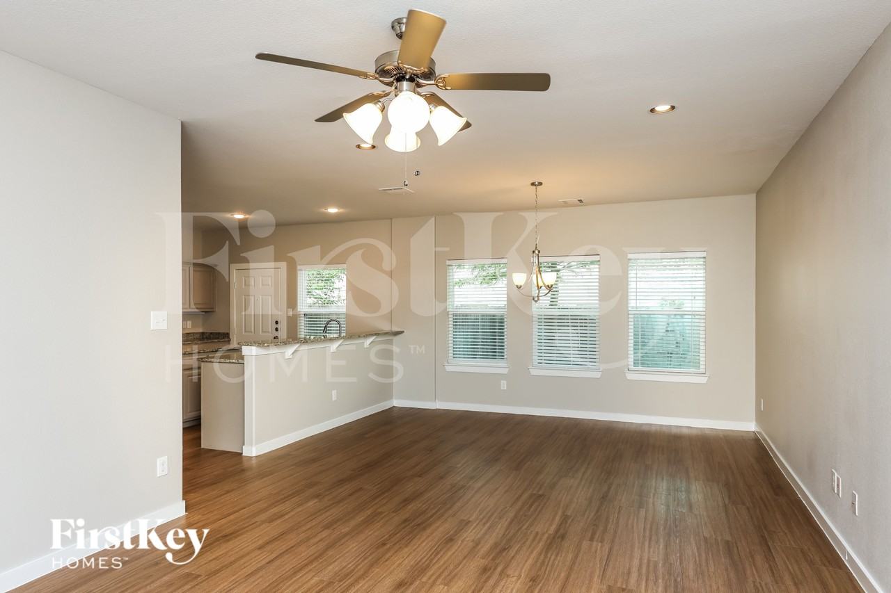 3651 Rising Sun Ln - Photo 4 of 16