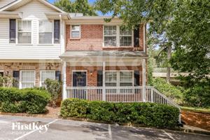 featured image of 3606 Ginnis Dr Sw #8