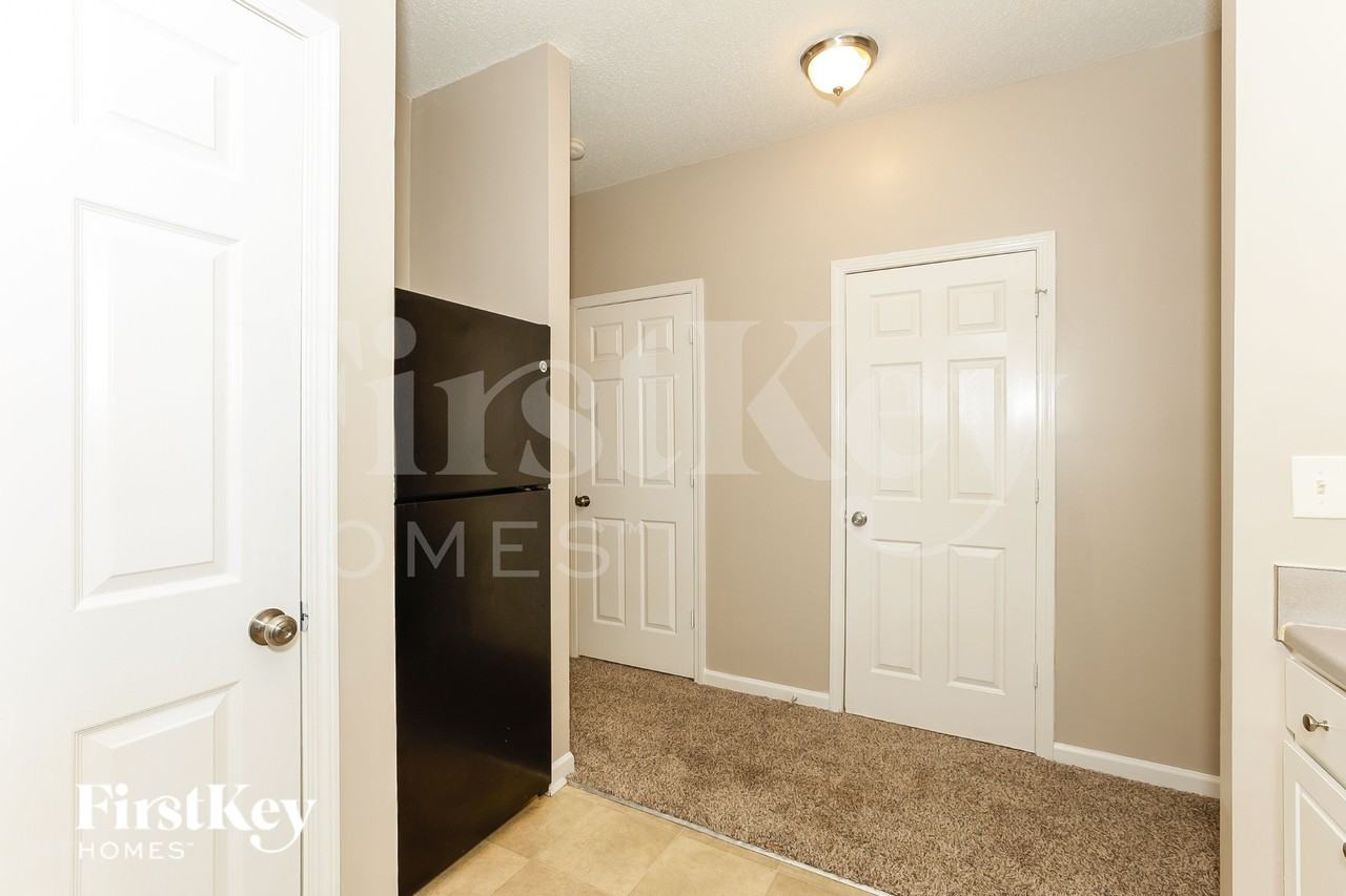 3606 Ginnis Dr Sw #8 - Photo 7 of 19