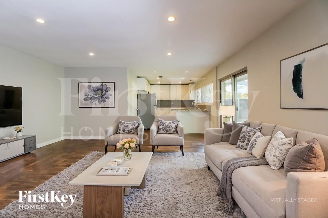 3529 Birchwood Ln - Photo 4 of 19
