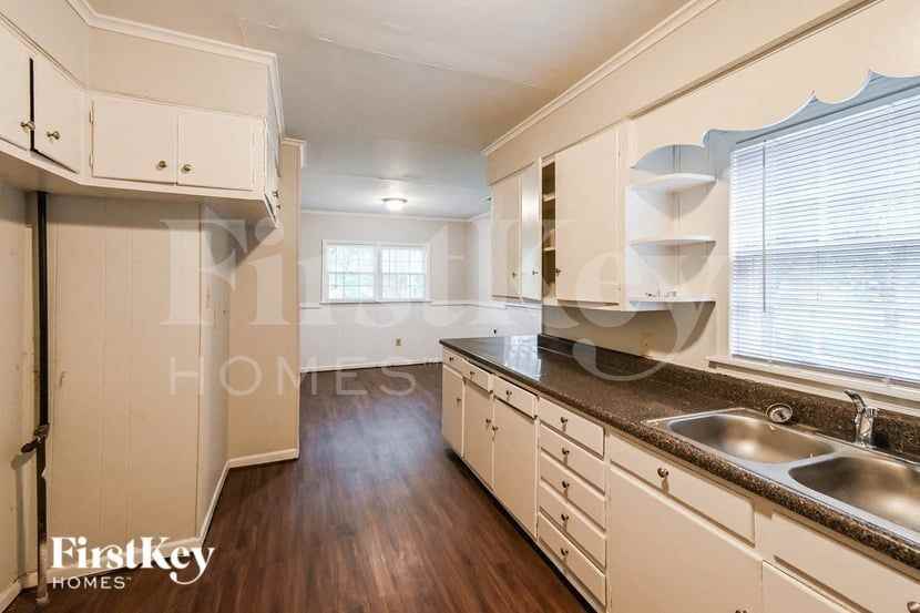 3412 Lucibill Rd - Photo 6 of 16