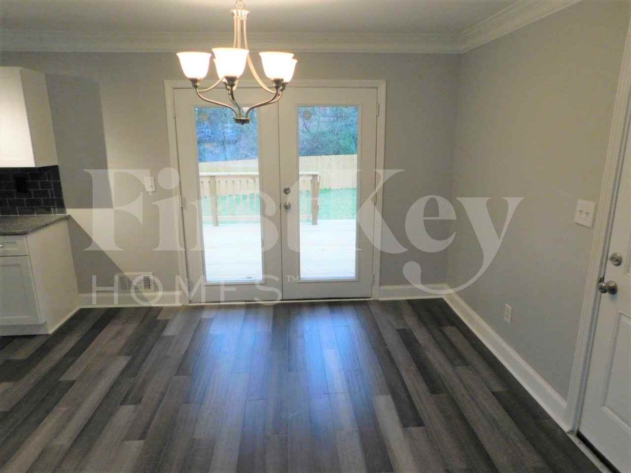 2742 Sherlock Dr - Photo 3 of 14