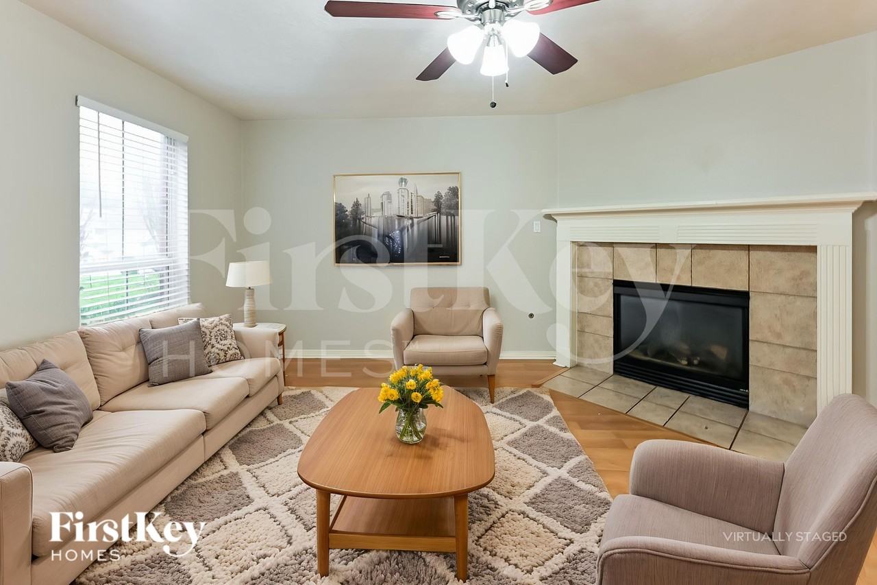 24227 Spring Sunset Dr - Photo 3 of 19