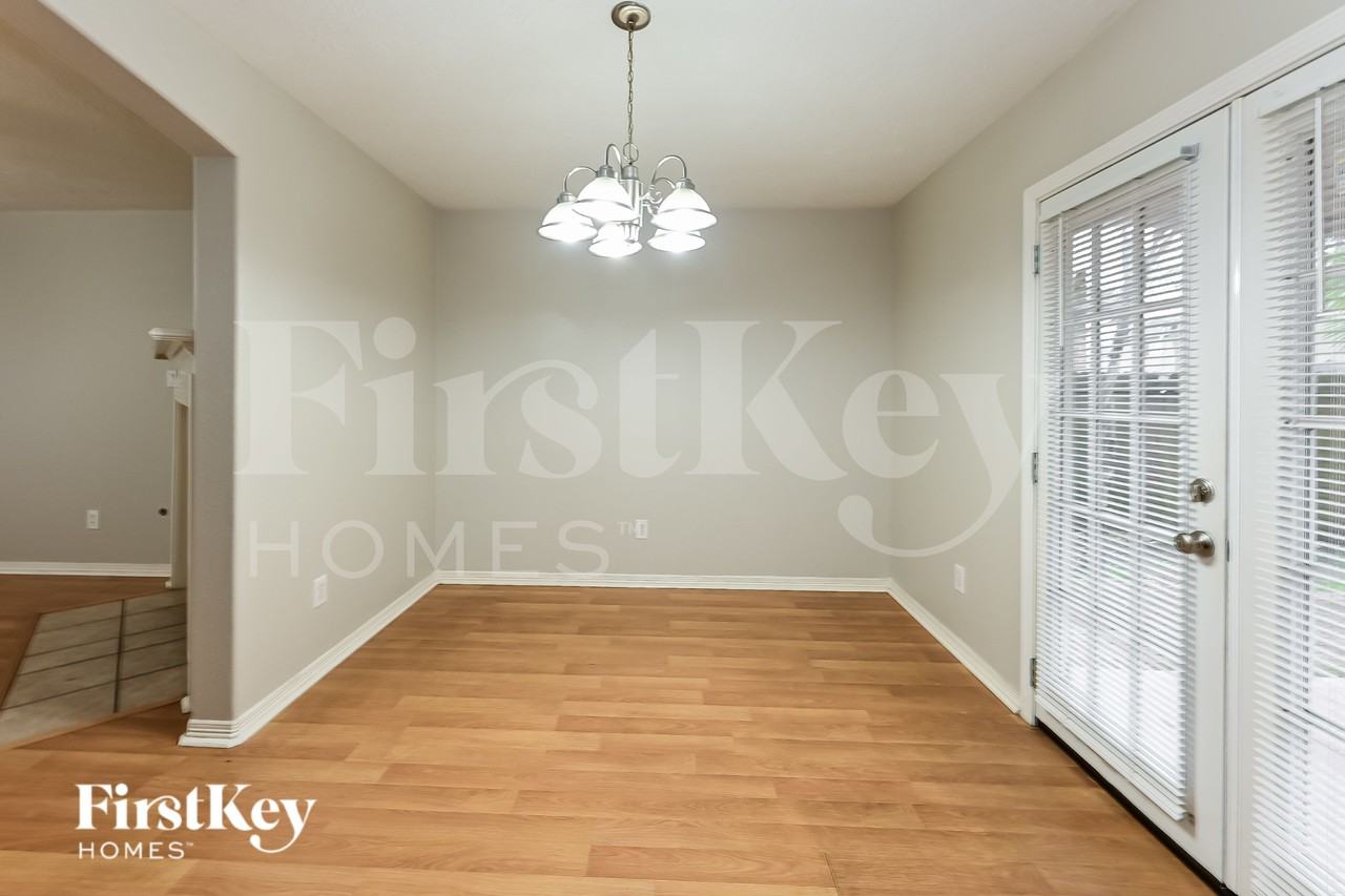 24227 Spring Sunset Dr - Photo 5 of 19