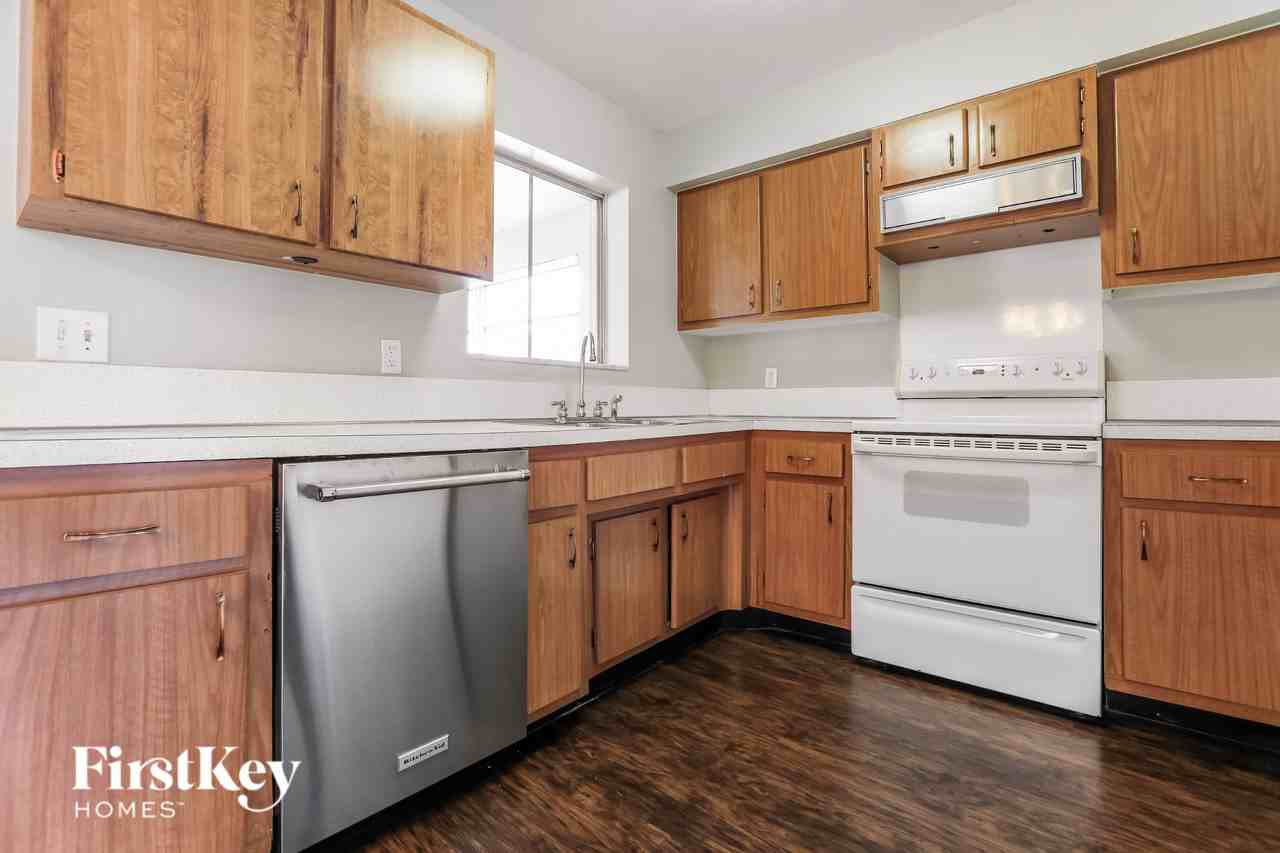 19061 Cochran Blvd - Photo 6 of 15