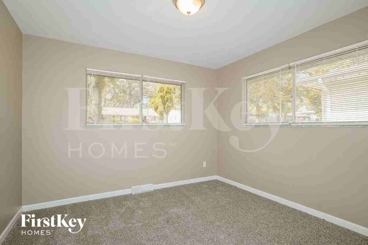 170 Calbreath Ct - Photo 7 of 16