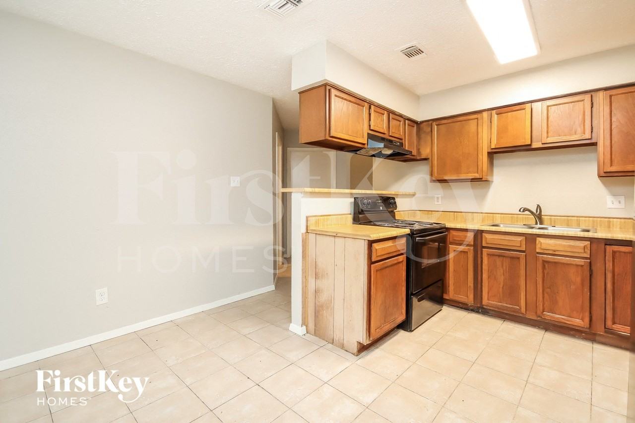 16239 La Terra Dr - Photo 5 of 14
