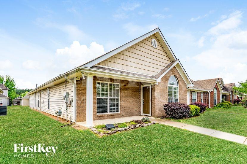 138 Village Dr - Photo 2 of 16