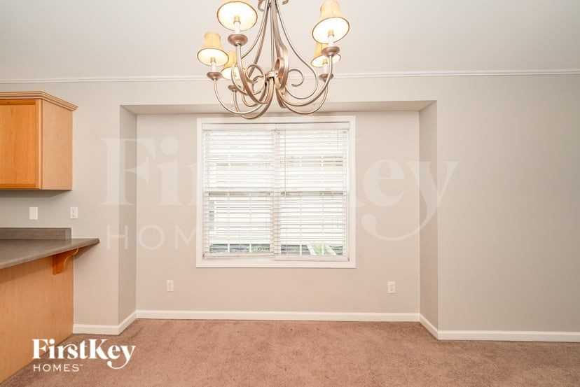 138 Village Dr - Photo 5 of 16