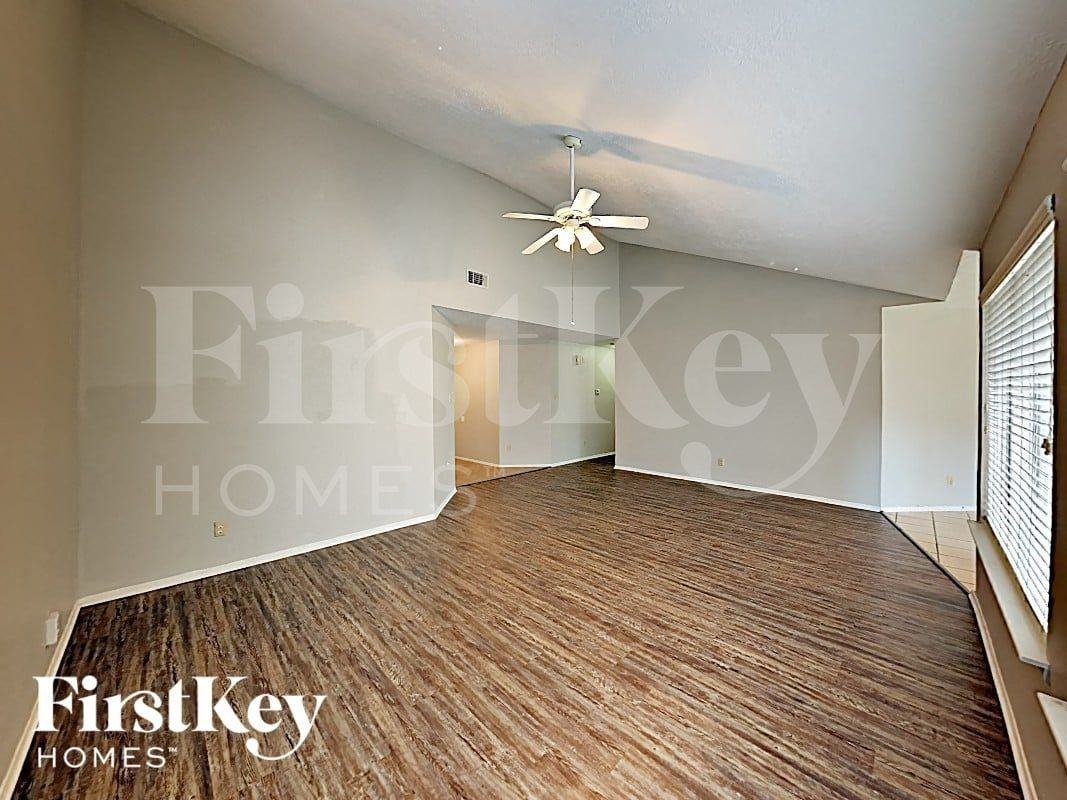 12623 Day Hollow Ln - Photo 2 of 16