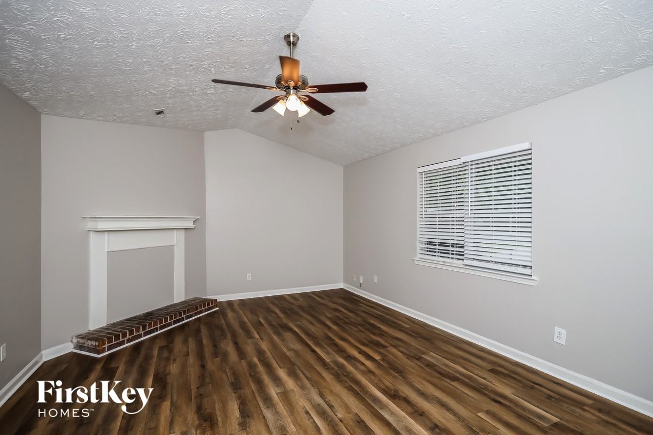 1158 Iron Gate Blvd - Photo 3 of 15