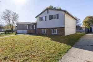 featured image of 2859 Falcon Bridge Dr