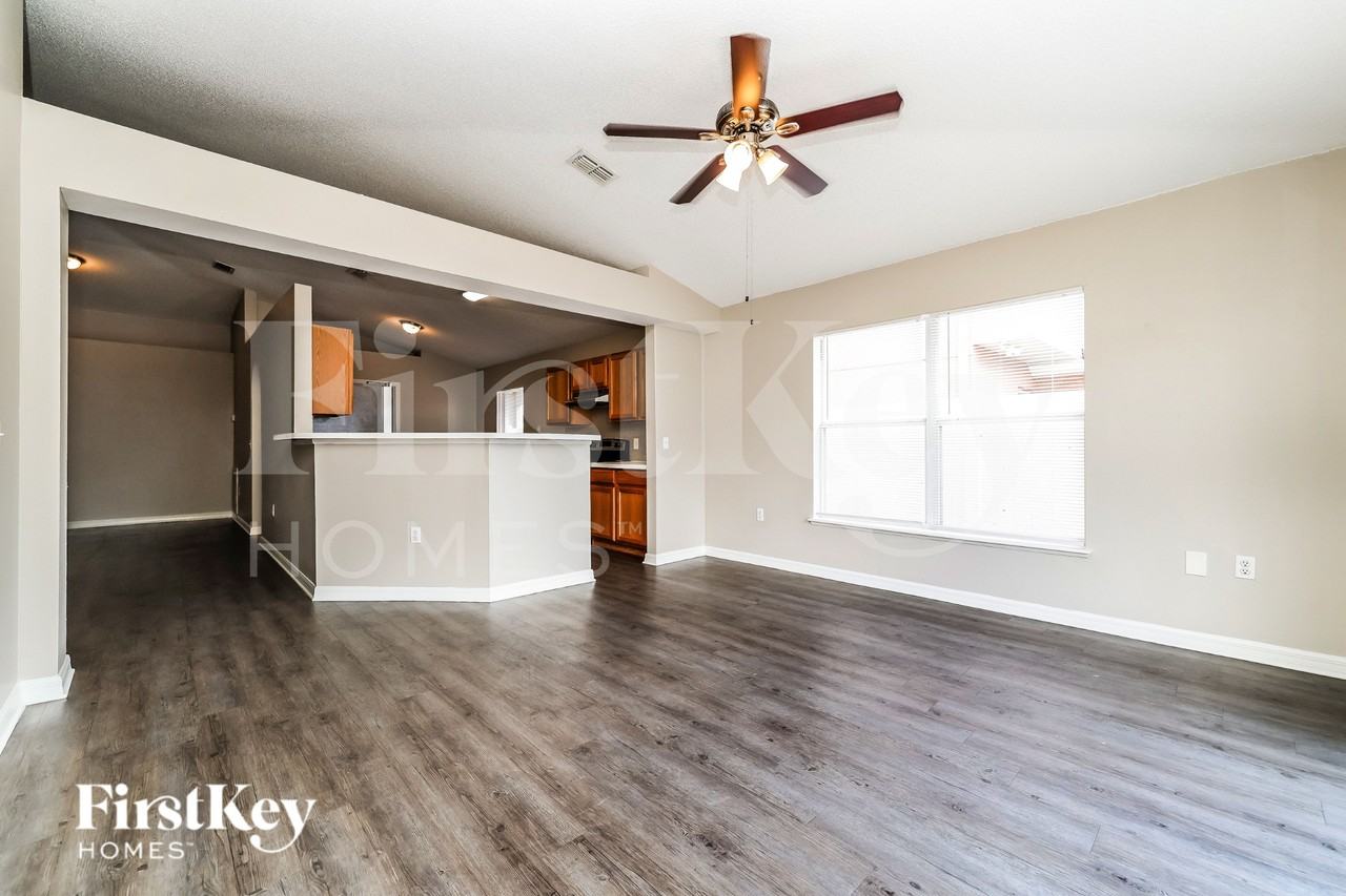 10409 River Bream Dr - Photo 2 of 20
