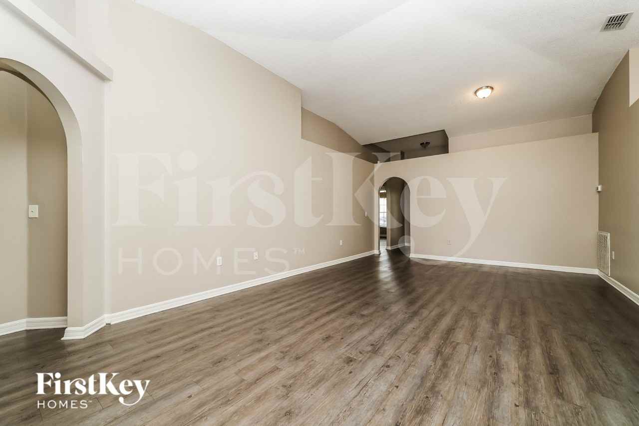 10409 River Bream Dr - Photo 3 of 20
