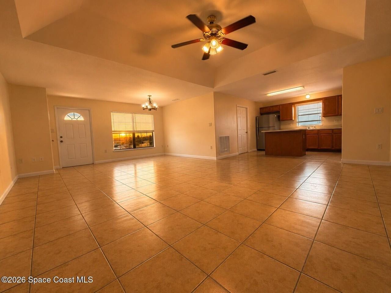 823 Angela Ave - Photo 3 of 13