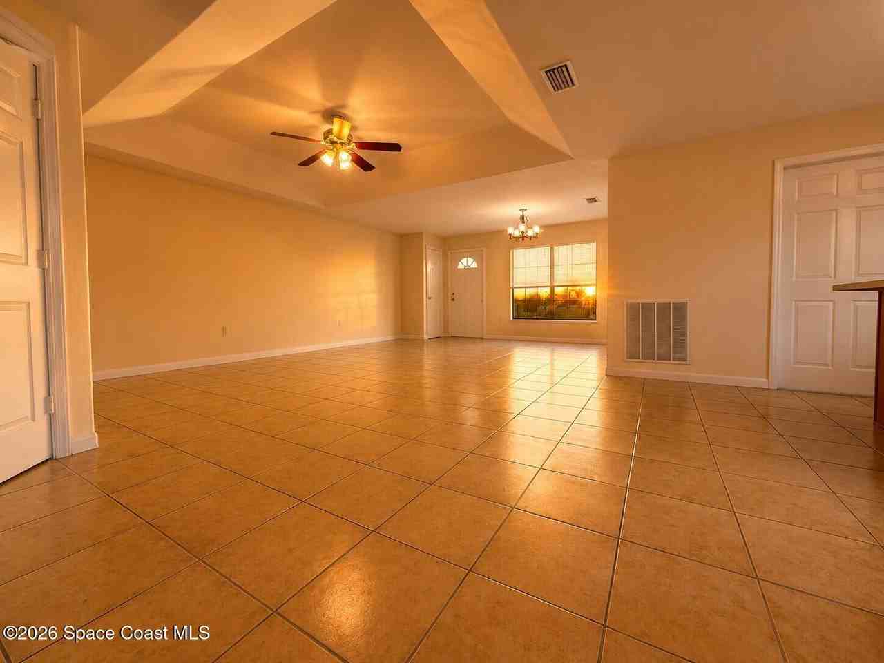 823 Angela Ave - Photo 4 of 13