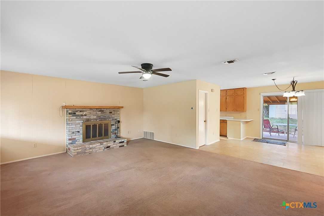 185 Oklahoma Ave - Photo 7 of 26