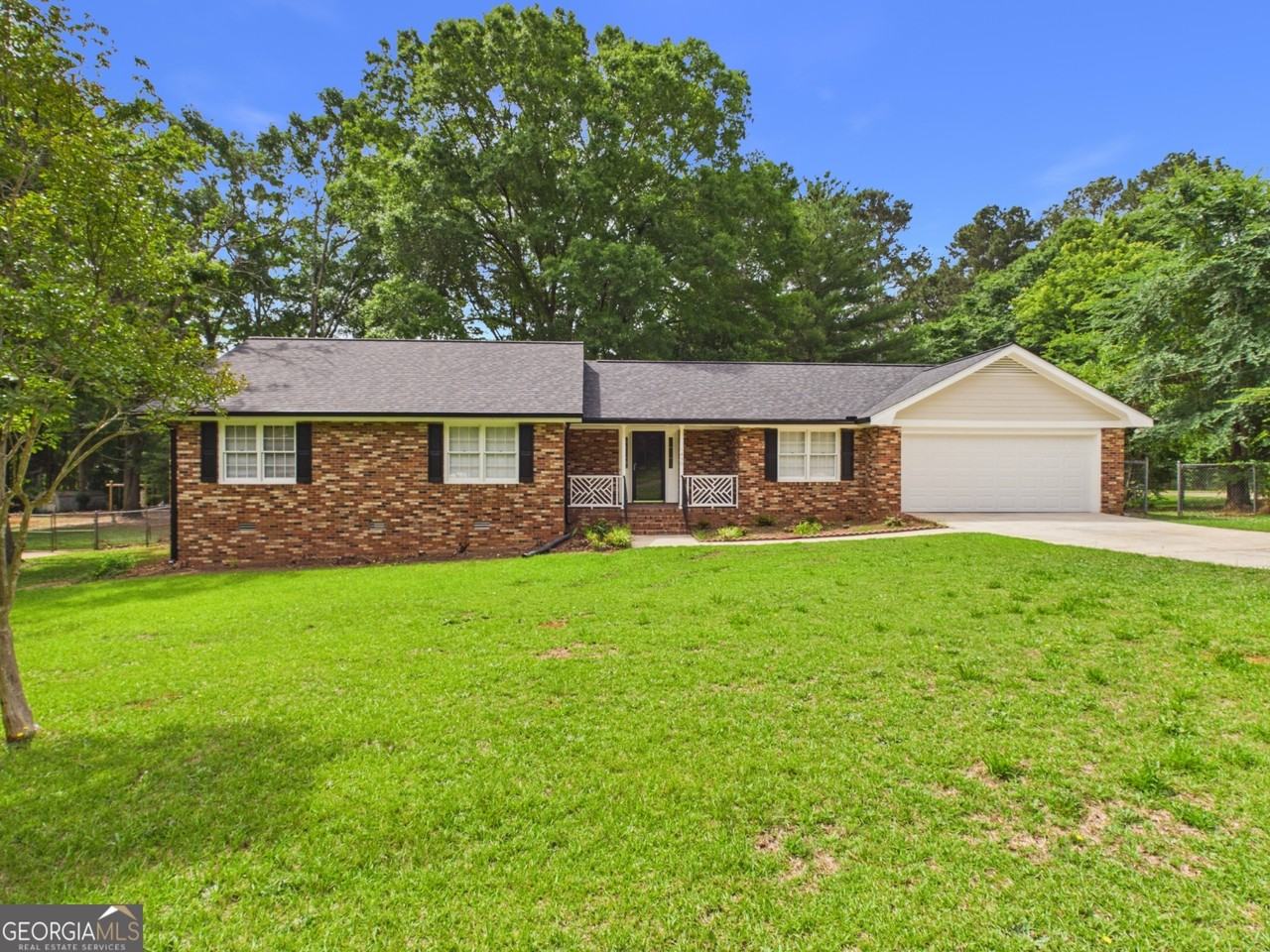 1450 Crooked Creek Rd - Photo 2 of 20