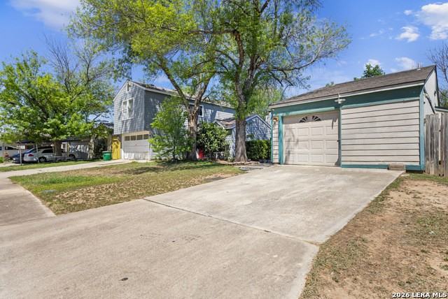 9929 Village Briar - Photo 4 of 24