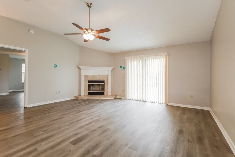 3402 Westfield Dr - Photo 4 of 15