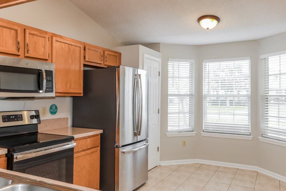 3402 Westfield Dr - Photo 6 of 15