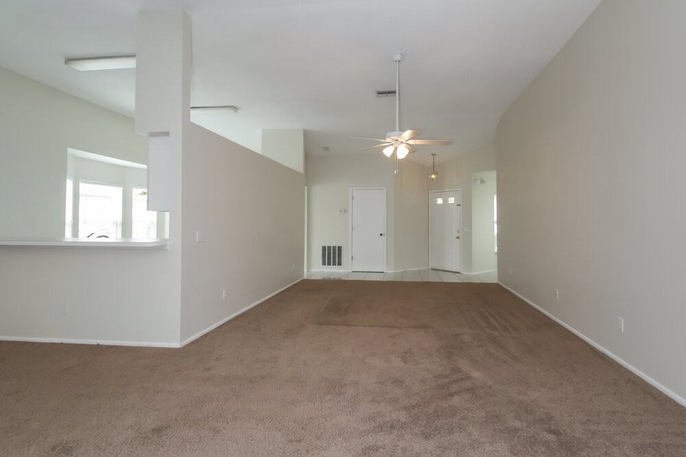 4814 11th Avenue Cir E - Photo 4 of 13