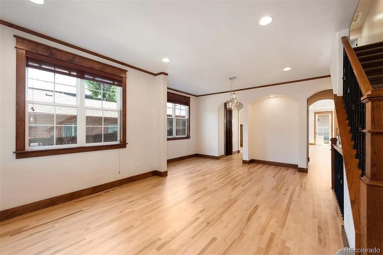 884 S Emerson St - Photo 5 of 28