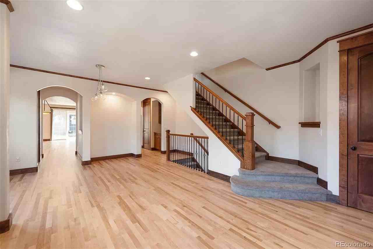 884 S Emerson St - Photo 6 of 28