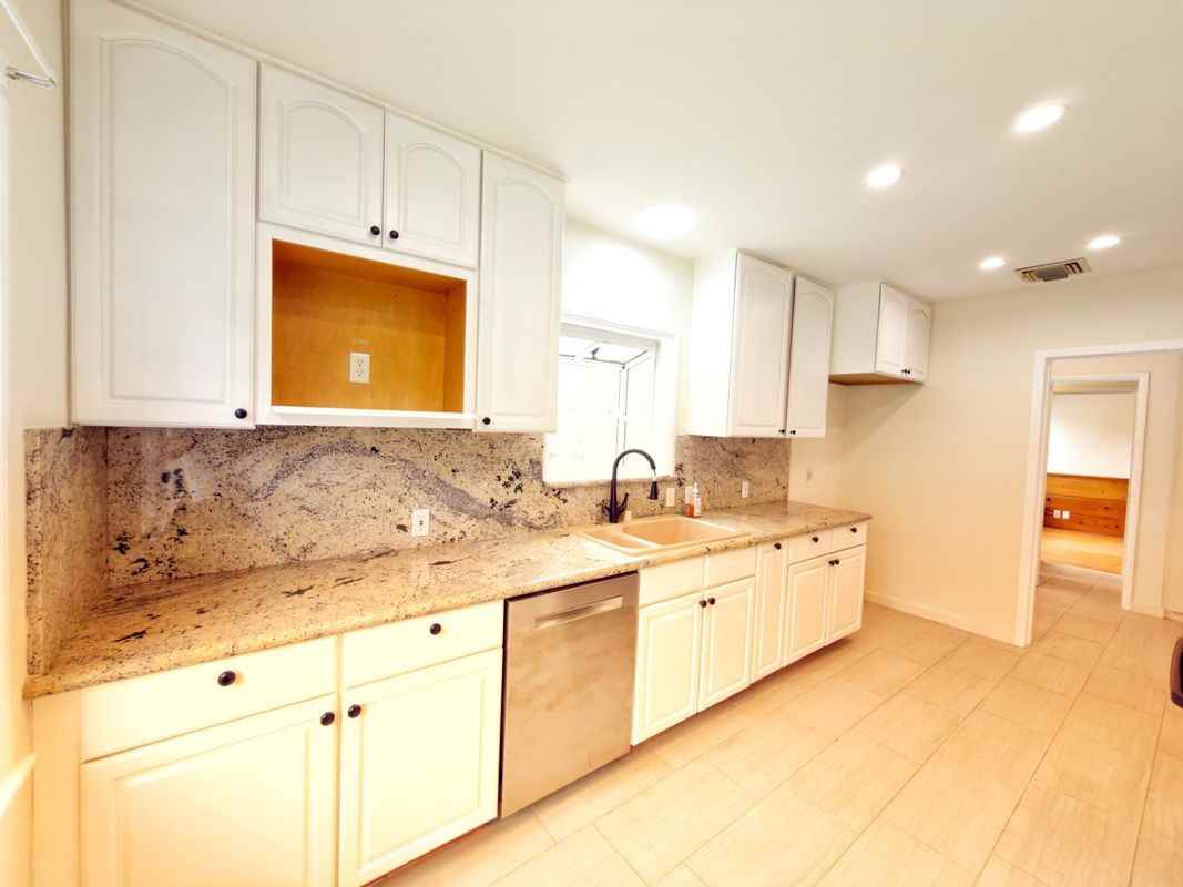 1470 Del Mar Ave - Photo 6 of 12