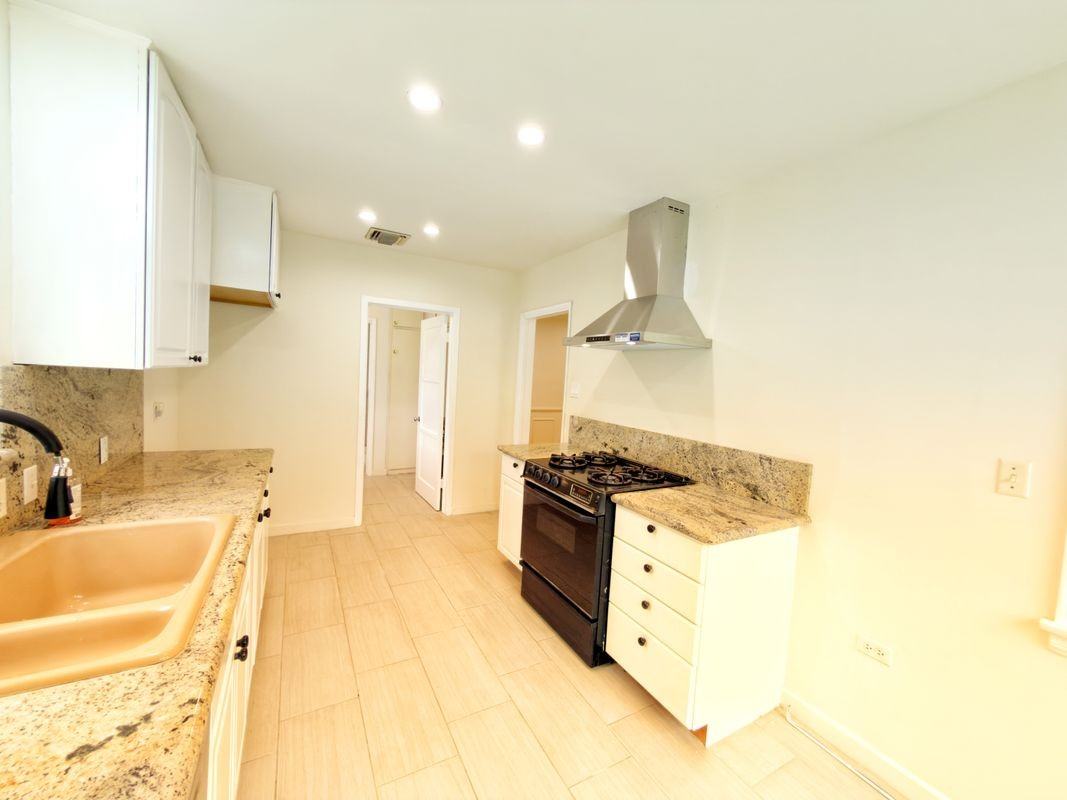 1470 Del Mar Ave - Photo 7 of 12