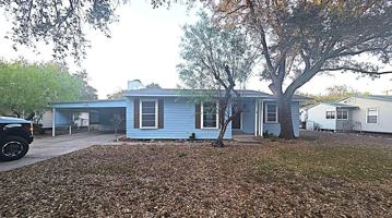 featured image of 1204 W Lee Ave