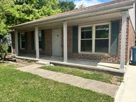 142 Hawthorne Dr - Photo 1 of 1