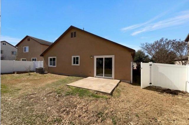 11123 Mickelson Dr - Photo 2 of 14
