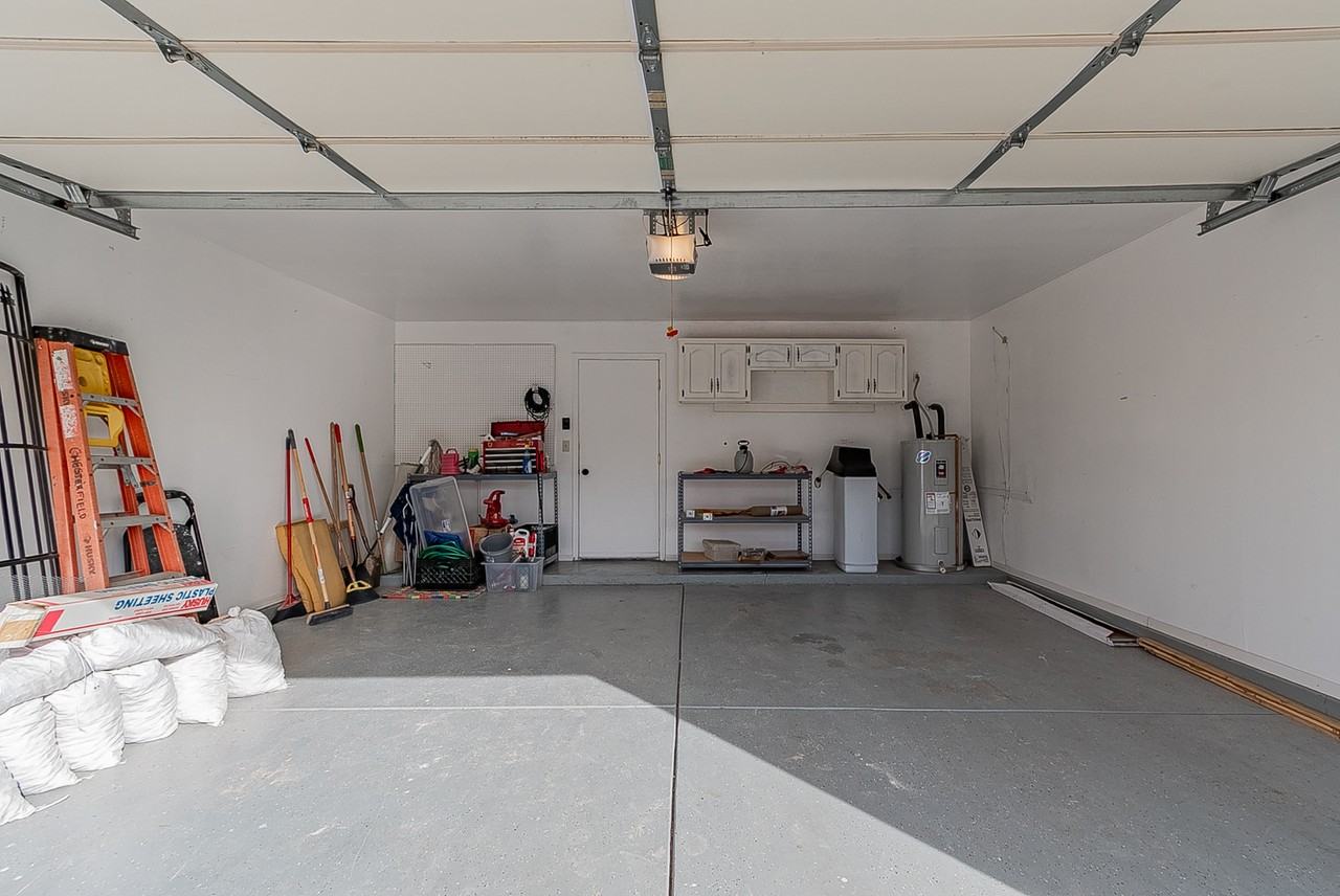 10637 S Calle Raquel #10637 - Photo 6 of 38