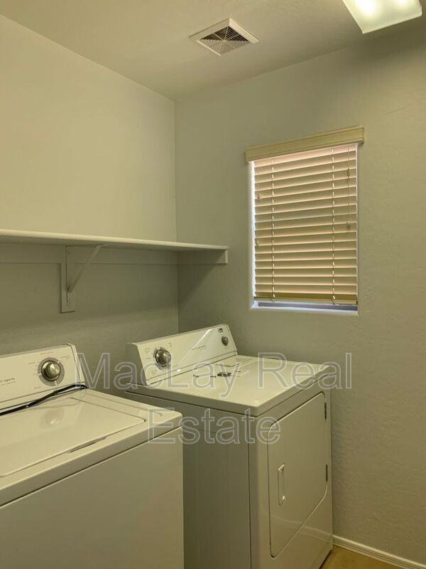 5809 E Hampton Ave - Photo 7 of 18