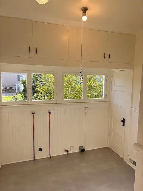 1119 Bath St - Photo 4 of 9