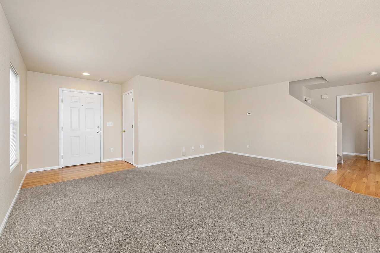 3826 Celtic Ln - Photo 2 of 9