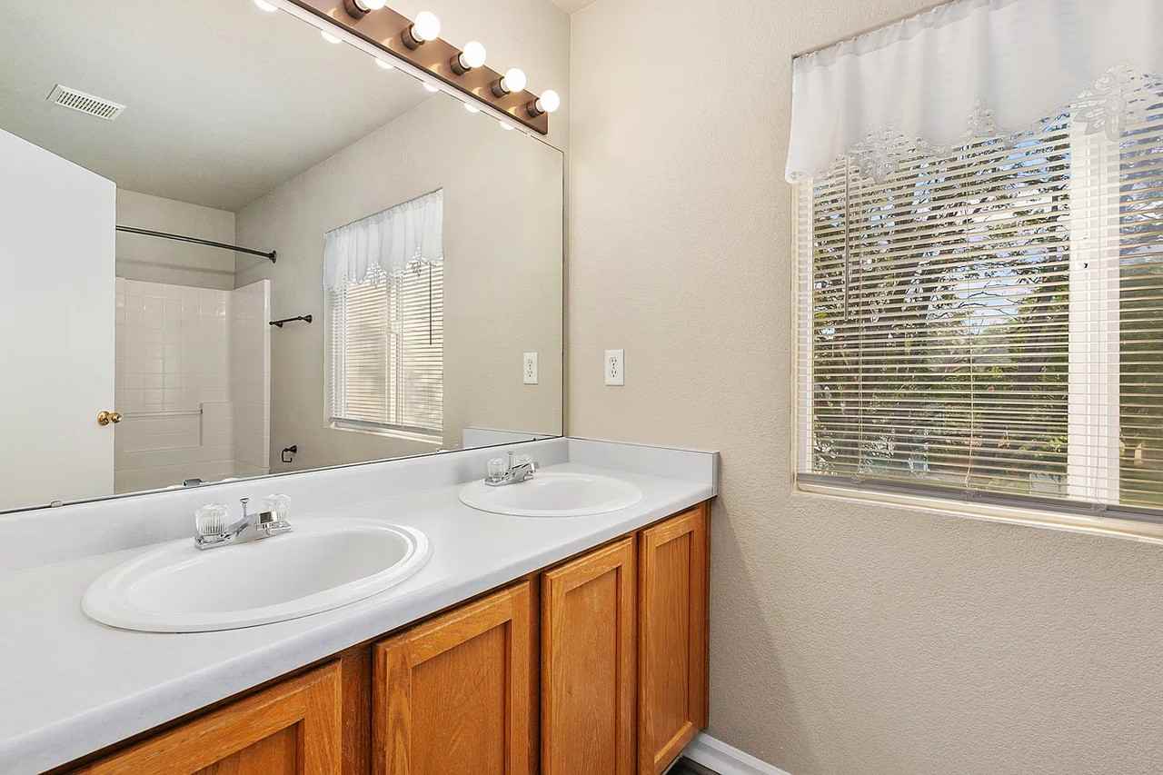 3826 Celtic Ln - Photo 7 of 9