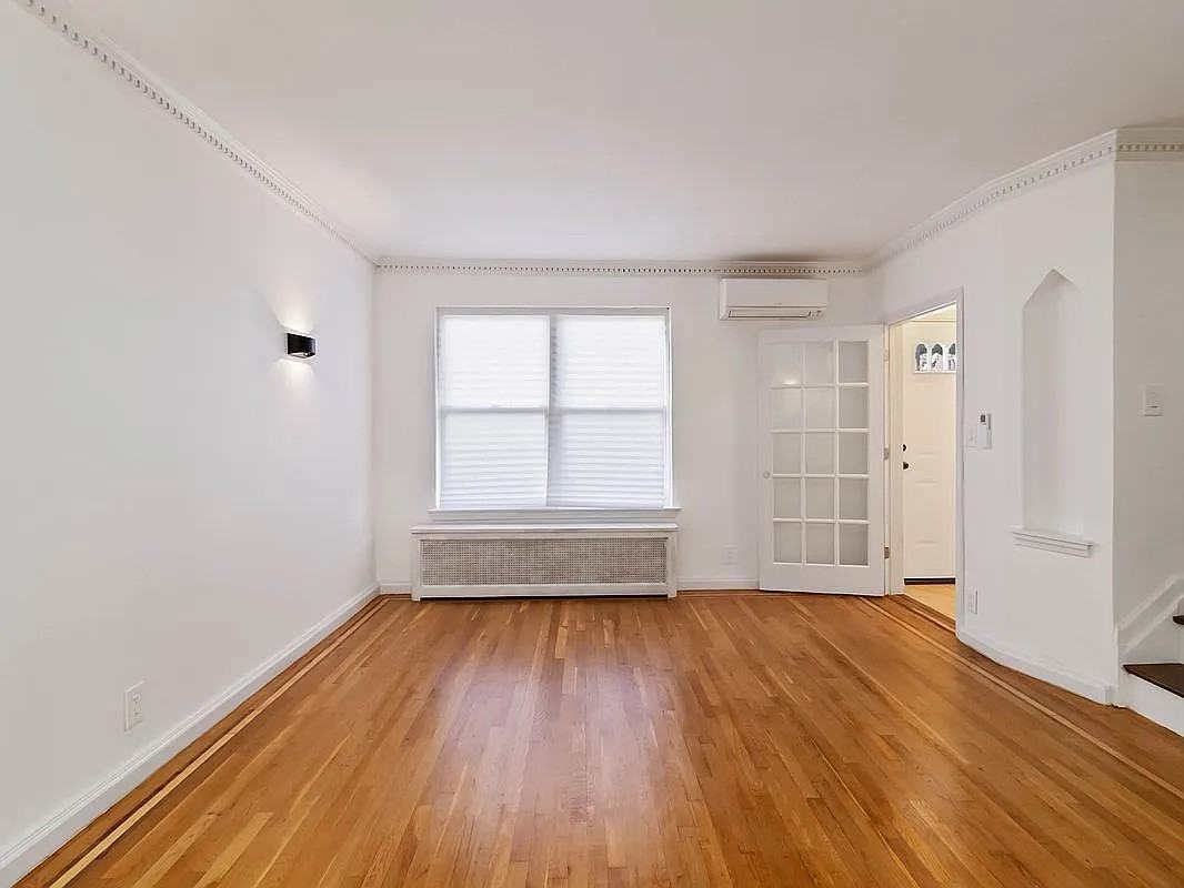 6286 Dry Harbor Rd - Photo 4 of 9